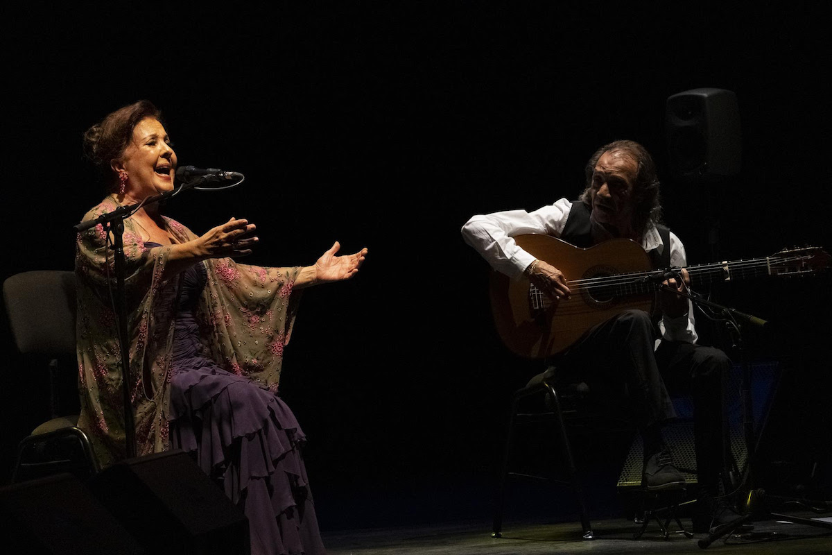 Carmen Linares con Pepe Habichuela