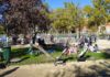 Vecinos de La Latina participan en un picnic este 5 de noviembre de 2022, para llamar la atención sobre las consecuencias negativas de la reforma planificada por la Concejalía de Medio Ambiente del Ayuntamiento de Madrid