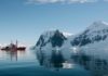 El buque de investigación oceanográfica (BIO) Hespérides en el Mar de Hoces, en la Antártida.