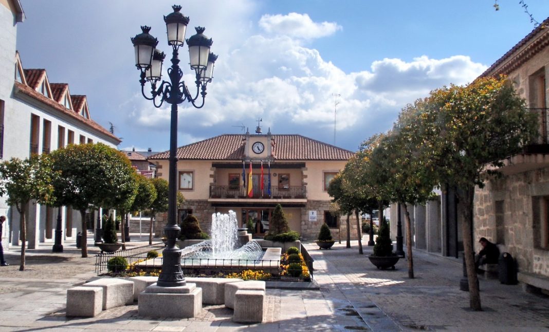 Torrelodones Ayuntamiento Plaza Constitución
