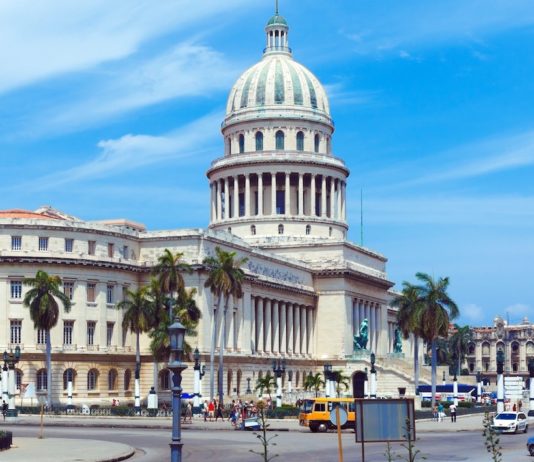 Edificio del Parlamento en La Habana