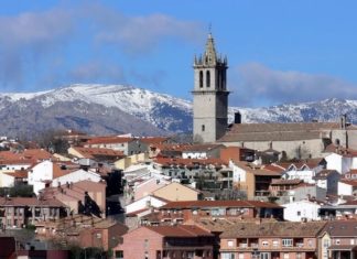 Madrid, Colmenar Viejo, sierra Navacerrada con nieve