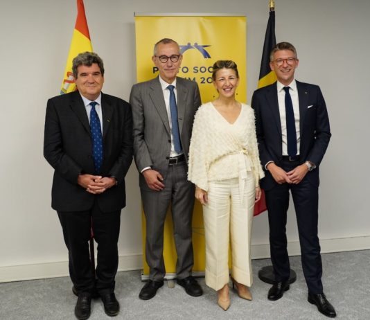 Oporto: la vicepresidenta segunda y ministra de Trabajo y Economía Social, Yolanda Díaz, y el Ministro de Inclusión, Seguridad Social y Migraciones, José Luis Escrivá, junto con sus homólogos belgas de Trabajo y Asuntos Sociales, Pierre-Yves Dermagne y Frank Vandenbroucke el 27MAY2023