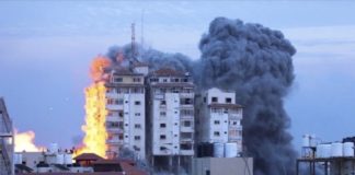 Gaza edificios en llamas, 9OCT2023 © Ziad Taleb ONU