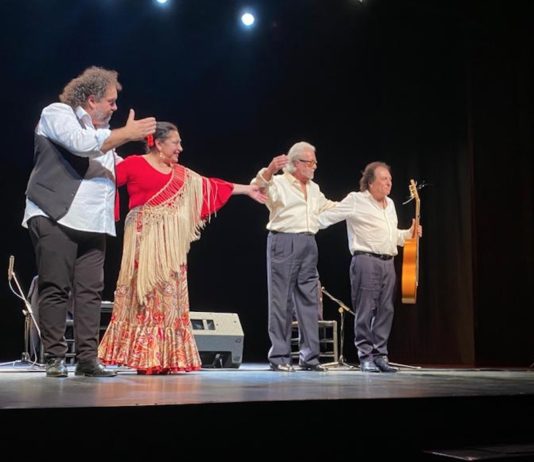 Carmen de la Jara y Yeye de Cádiz con Antonio Carrión y Diego Montoya en Suma Flamenca © cortesía de Pedro de Lorenzo