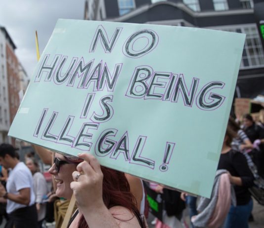 Imagen de archivo de una demostración en Londres en favor de la acogida a migrantes © AI