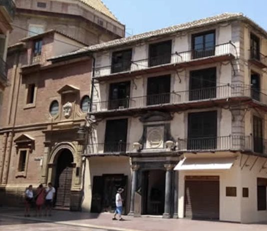 Málaga, Casa del Consulado, Plaza Constitución
