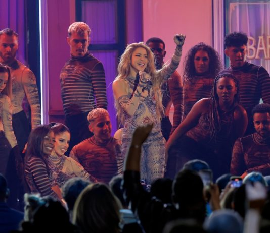 Shakira en los Grammy Latinos 2023 en Sevilla