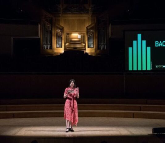 Eva Sandoval presenta el órgano del Auditorio Nacional