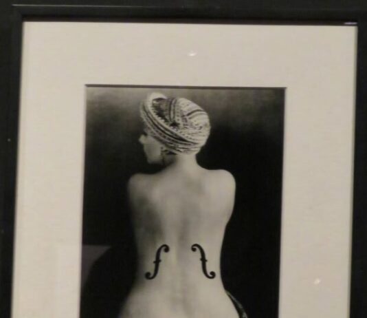 Surrealismos en la Fundación Canal de Madrid