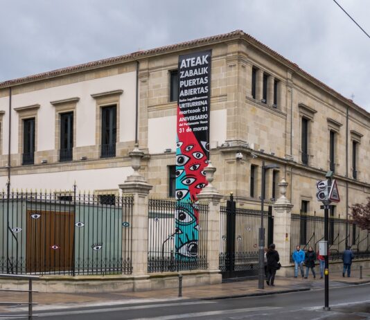 Vitoria, sede del Parlamento Vasco en el antiguo instituto Ramiro de Maeztu