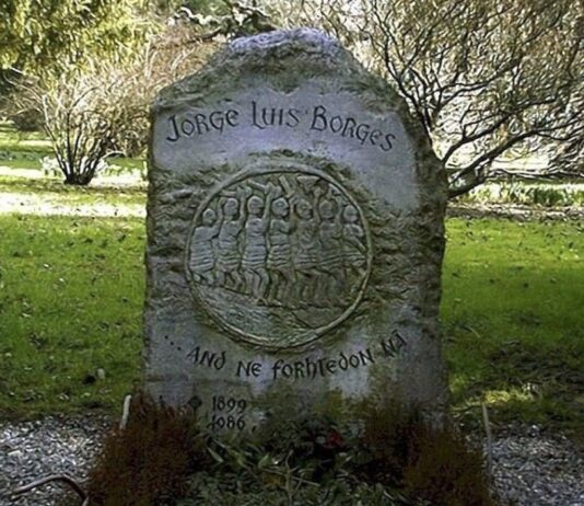 Borges en Ginebra, piedra rúnica en su tumba