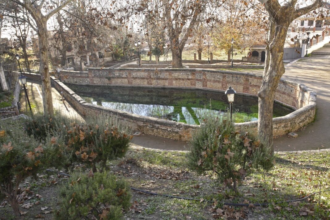 Granada, Fuente Grande de Alfácar