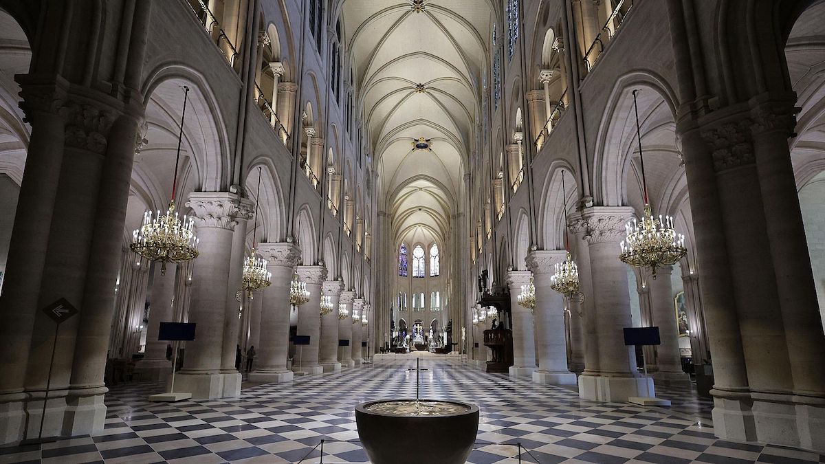 Notre Dame interior restaurado 2024