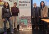 Abre Vallekas Negra con 140 autores a concurso Inauguración de la tercera edición de Vallekas Negra. De izq. a der.: Marta Sánchez, presidenta del Ateneo Republicano de Vallecas; Ignacio Marín, director de Vallekas Negra; el escritor Manuel Rivas, y la artista Gem Díaz.