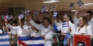 Médicos cubanos regresan de Bolivia tras una misión de cooperación ©Jorge Luis Baños : IPS