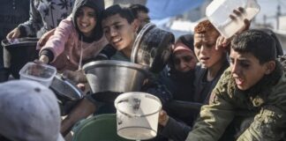 Gaza niños y jóvenes por una porción de comida © Abed Zagout : Unicef