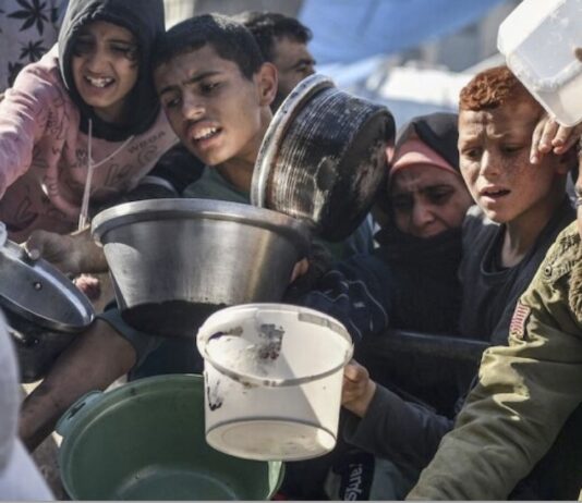 Gaza niños y jóvenes por una porción de comida © Abed Zagout : Unicef