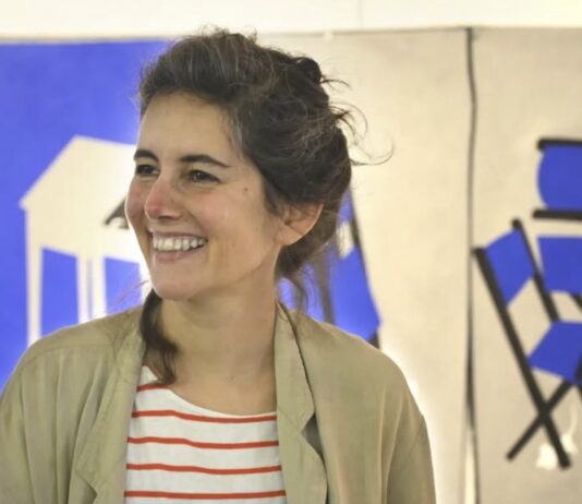 Violeta Lópiz en la exposición «Violeta en el laberinto» en en el Museo de la Bellas Artes de Castellón
