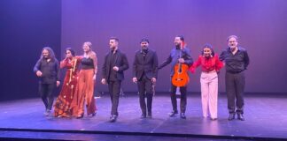 De izquierda a derecha Moncada, Nerea Carrasco, Andj ela Misic, Rafita de Madrid, Saúl Quirós, David Cerreduela, Esperanza Garrido y Paco Jarana ©Pedro de Castro