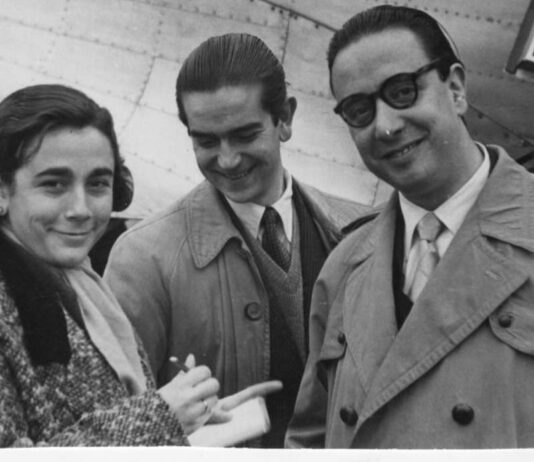 Carmen Martín Gaite, Ignacio Aldecoa y Alfonso Sastre. 1954. Archivo Carmen Martín Gaite (Junta de Castilla y León). ACMG, 81, 166.