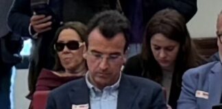 Miguel Ángel Recuenco en el Pleno del Ayuntamiento de Móstoles