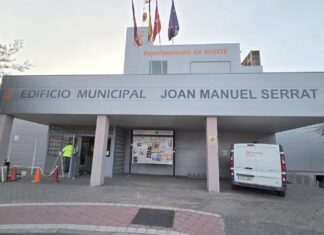Vecinos por Algete rechaza sustituir el nombre del edificio municipal «Joan Manuel Serrat»