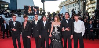 Directores y actores de 'La bola negra' en la alfombra roja de Cannes