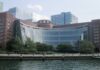 El tribunal federal John Joseph Moakley, en Boston, sede del fallo que bloqueó gran parte de la orden electoral de Donald Trump