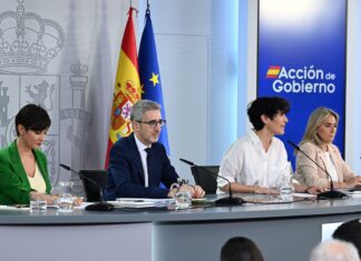 Los ministros Isabel Rodríguez, Arcadi España, Elma Saiz y Milagros Tolón durante la rueda de prensa posterior al Consejo de Ministros. | Pool Moncloa/Borja Puig de la Bellacasa. La Moncloa,