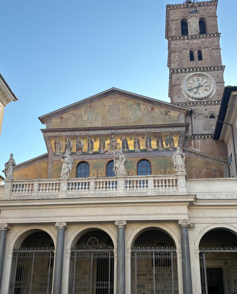 Roma: Fachada Basílica di Santa María in Trastevere ©PA-LGC