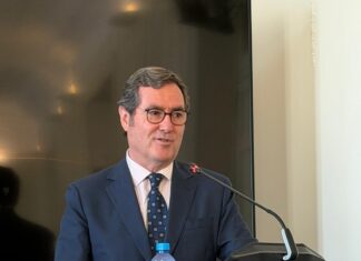 Antonio Garamendi interviene como presidente de la CEOE en el curso de la Asociación de Periodistas de Información Económica (APIE) en la UIMP de Santander