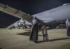 Menores gazaties y sus familias embarcan en un aeropuerto de Jordania con destino a Madrid 30JUN2026 ©lamoncloa