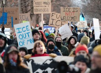 ICE, Irán y voto obligan a fiscalizar a Trump Protesta contra el ICE en Minneapolis ©Fibonacci Blue, CC BY 4.0, Wikimedia Commons