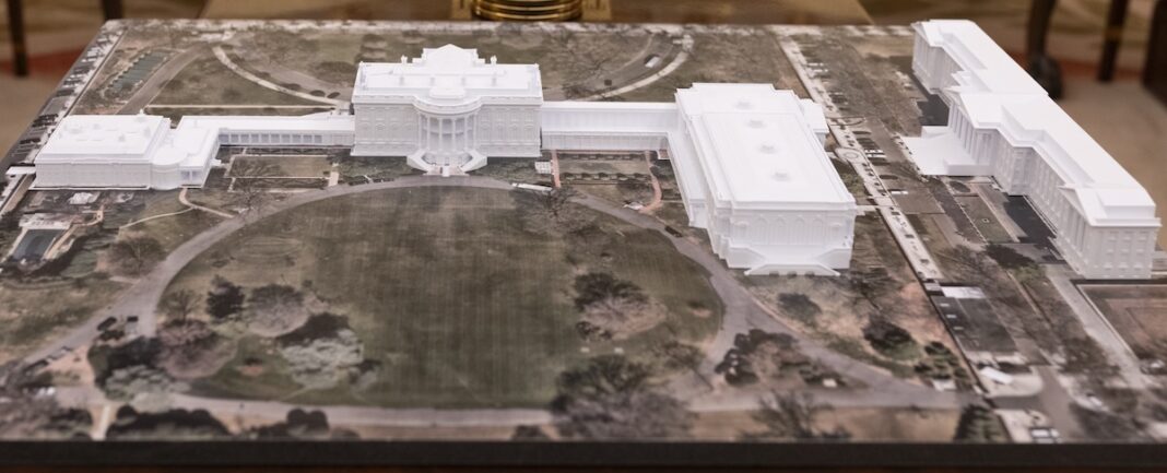 Casa Blanca maqueta con salón de baile ©whitehousegob Maqueta del Salón de baile estatal de la Casa Blanca (foto publicada por la Casa Blanca el 22 de octubre de 2025)