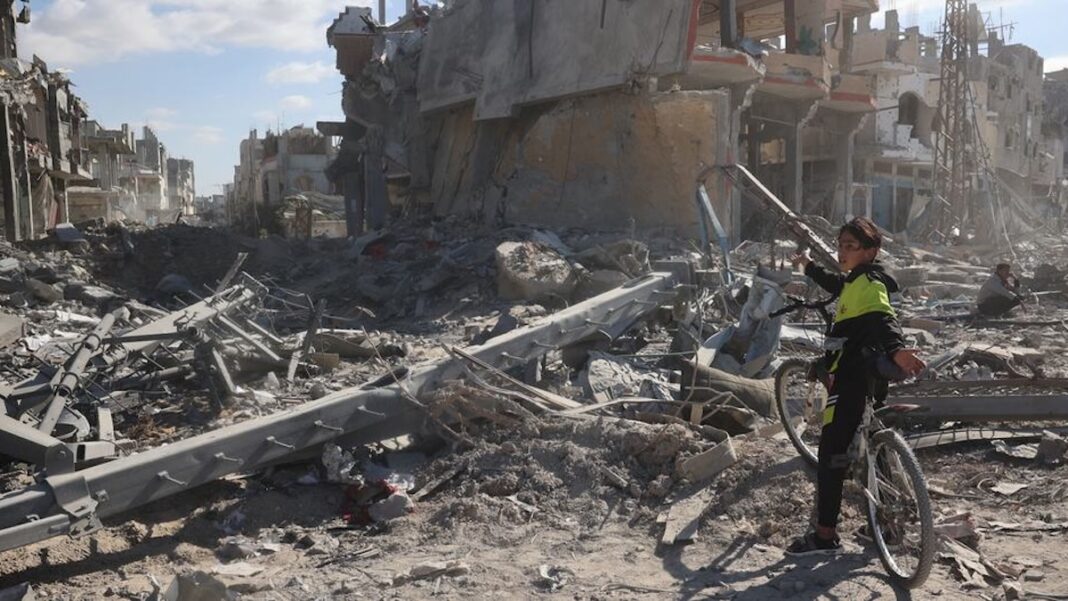 Gaza escombros ©Eyad El-Baba Unicef Bloques de viviendas derruidos por un bombardeo en Gaza, el tipo de espacios civiles donde murieron centenares y quizás miles de sus habitantes. © Eyad El Baba / Unicef