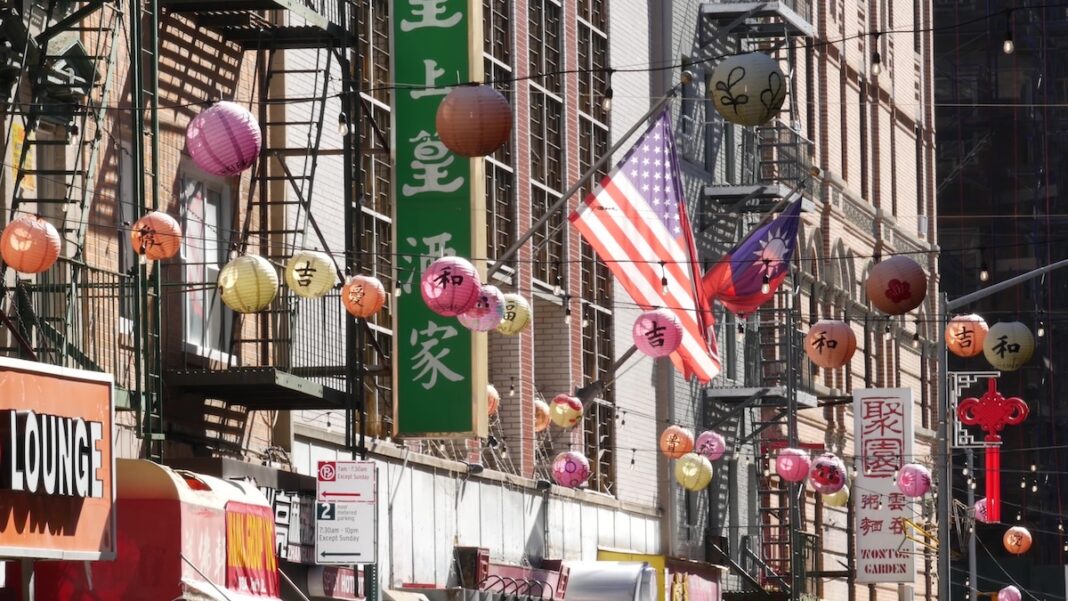 EEUU NY Manhattan Chinatown Mott Street SEP2023 ©123RF