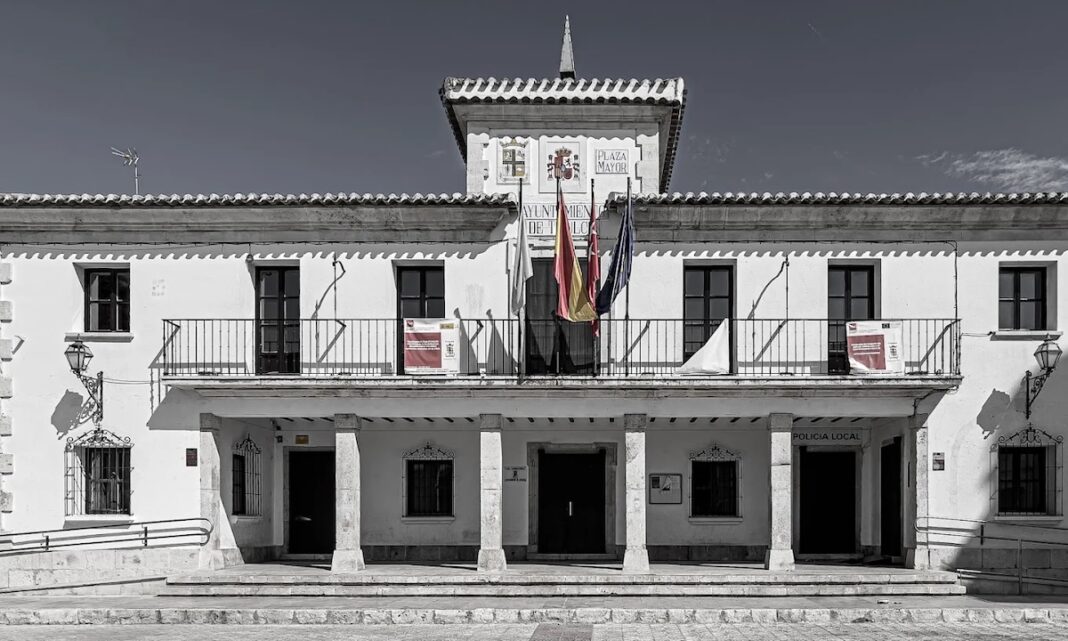 Titulcia Ayuntamiento ©ojeieye