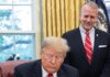 Trump y Sullivan en el Despacho Oval en 2020 ©alaskapublic.org
